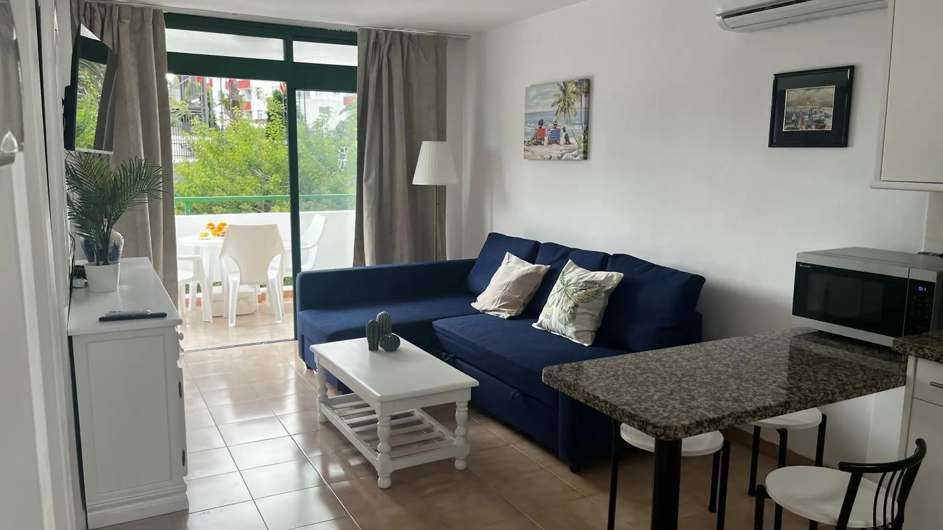 Zwischen Yumbo Und Zentralem Strand Playa del Ingles  Spain
